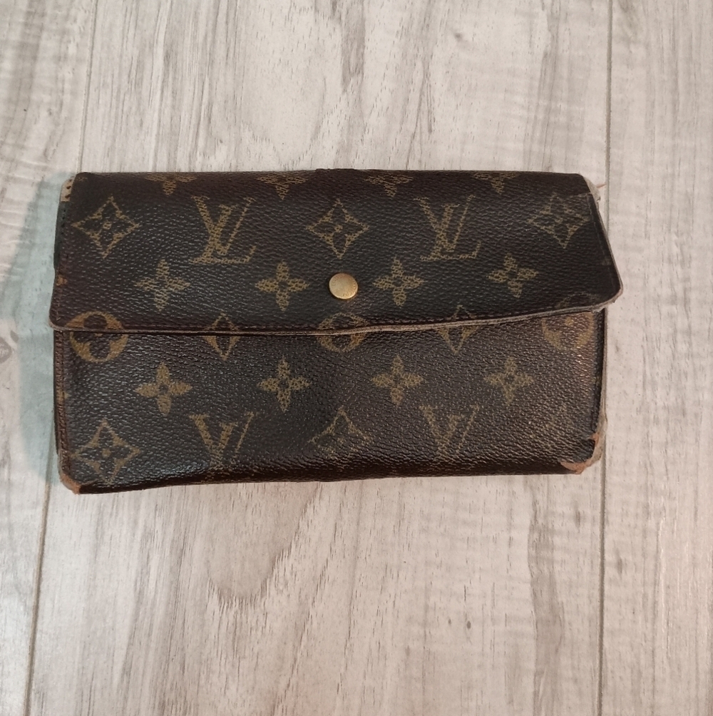 Louis Vuitton Monogram Canvas Porte Tresor International Wallet
